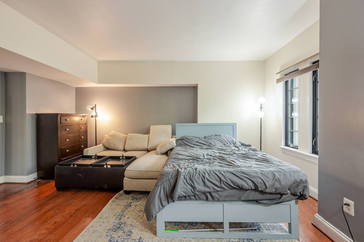Apartment for rent at 1701 16th St NW #208, Washington, DC 20009