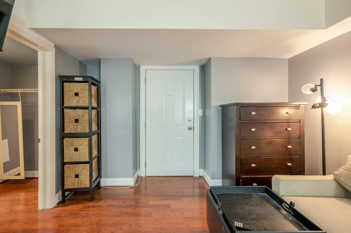 Apartment for rent at 1701 16th St NW #208, Washington, DC 20009