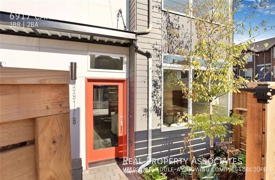 Townhouse for rent at 6917 Carleton Ave S #B, Seattle, WA 98108