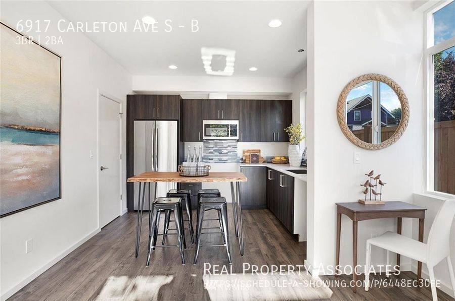 Townhouse for rent at 6917 Carleton Ave S #B, Seattle, WA 98108