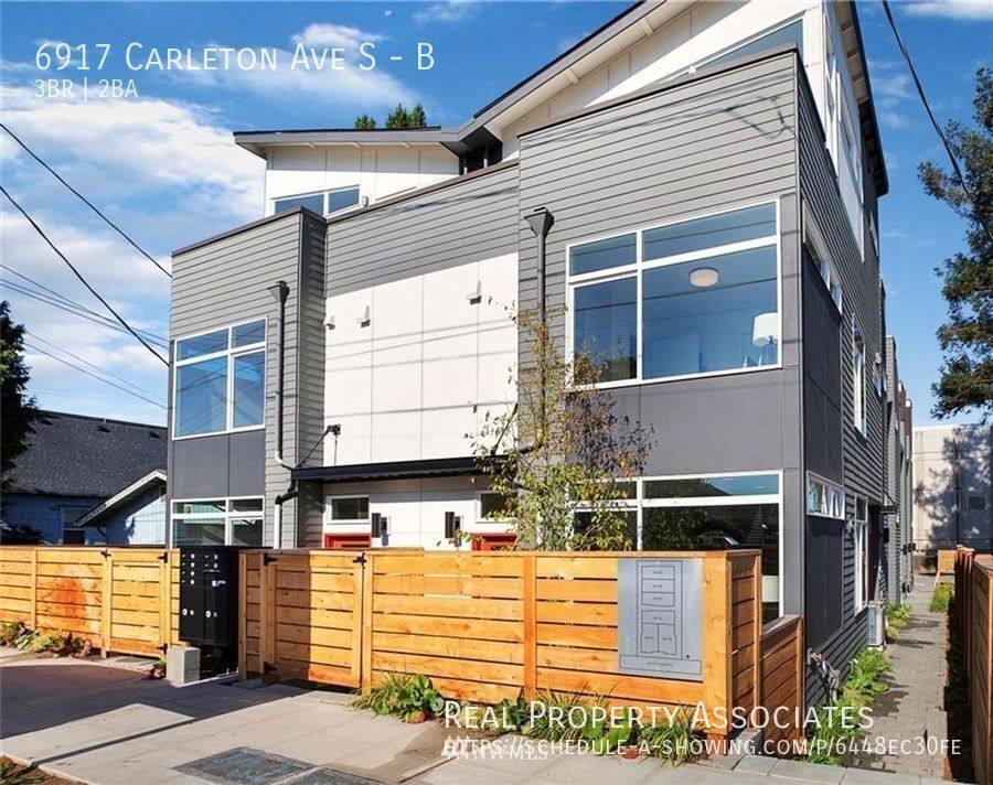 Townhouse for rent at 6917 Carleton Ave S #B, Seattle, WA 98108