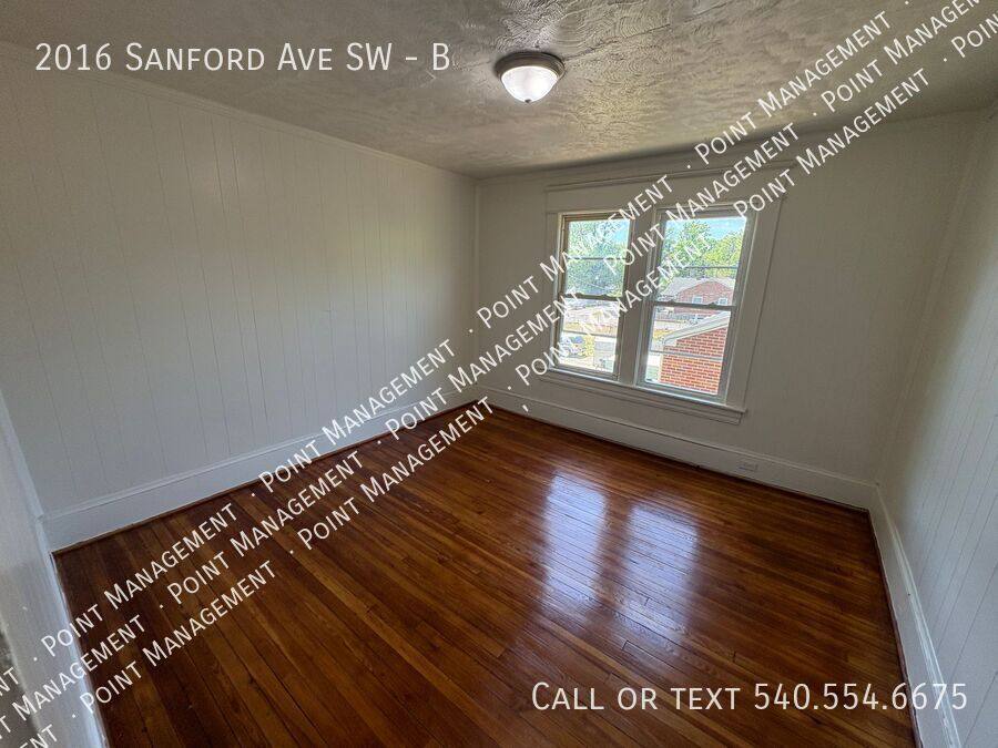 Apartment for rent at 2016 Sanford Ave SW #B, Roanoke, VA 24014