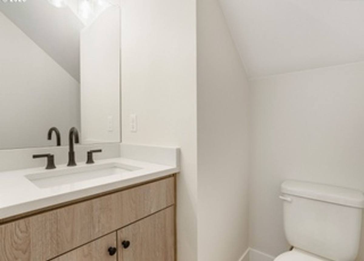 Apartment for rent at 4875-4881 SE 63rd Ave, Portland, OR 97206