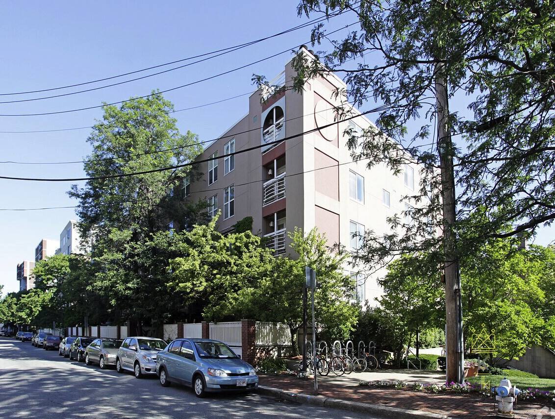 Apartment for rent at 345 Franklin St #302, Cambridge, MA 02139