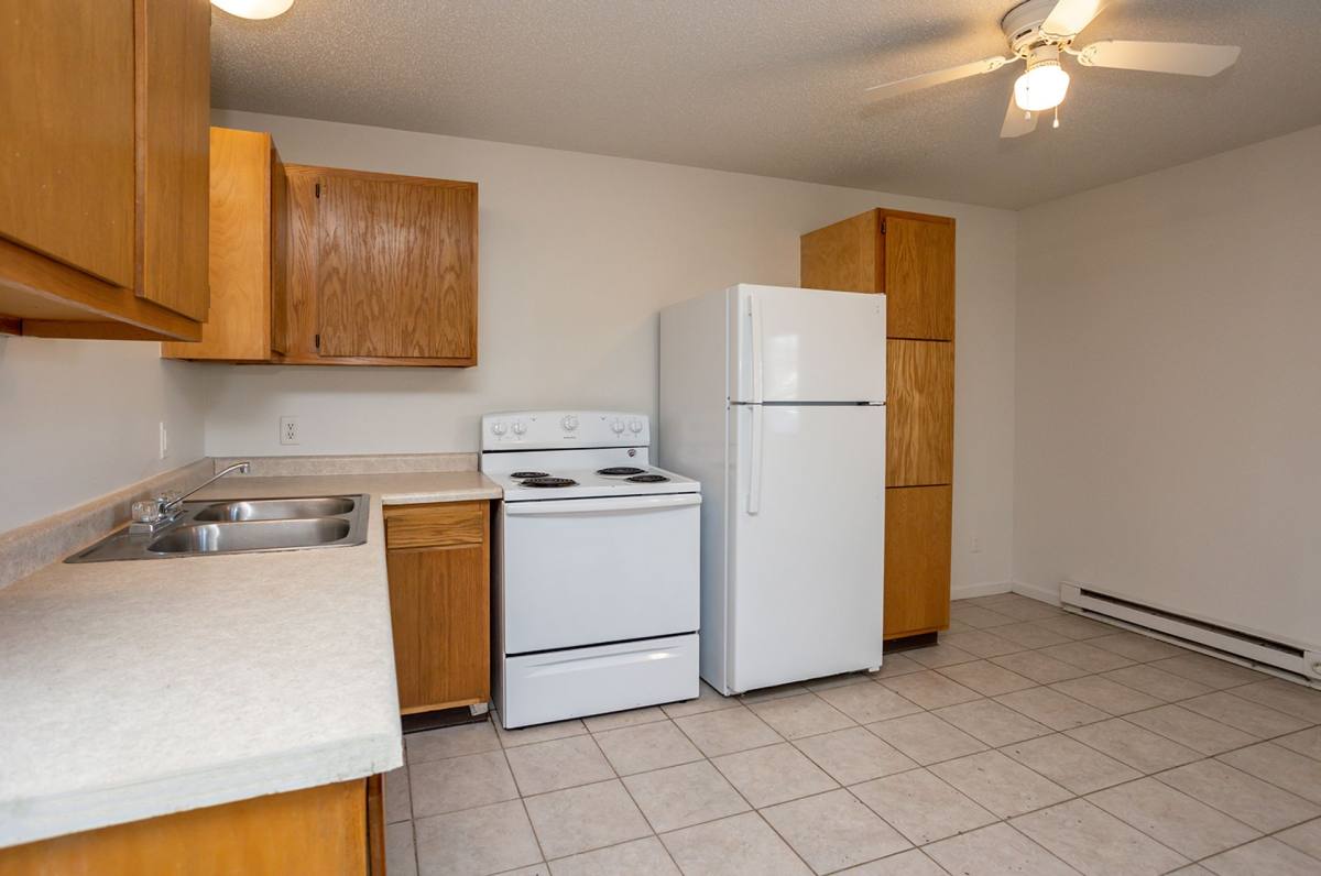 Apartment for rent at 1702-1798 W 4th St N, Newton, IA 50208