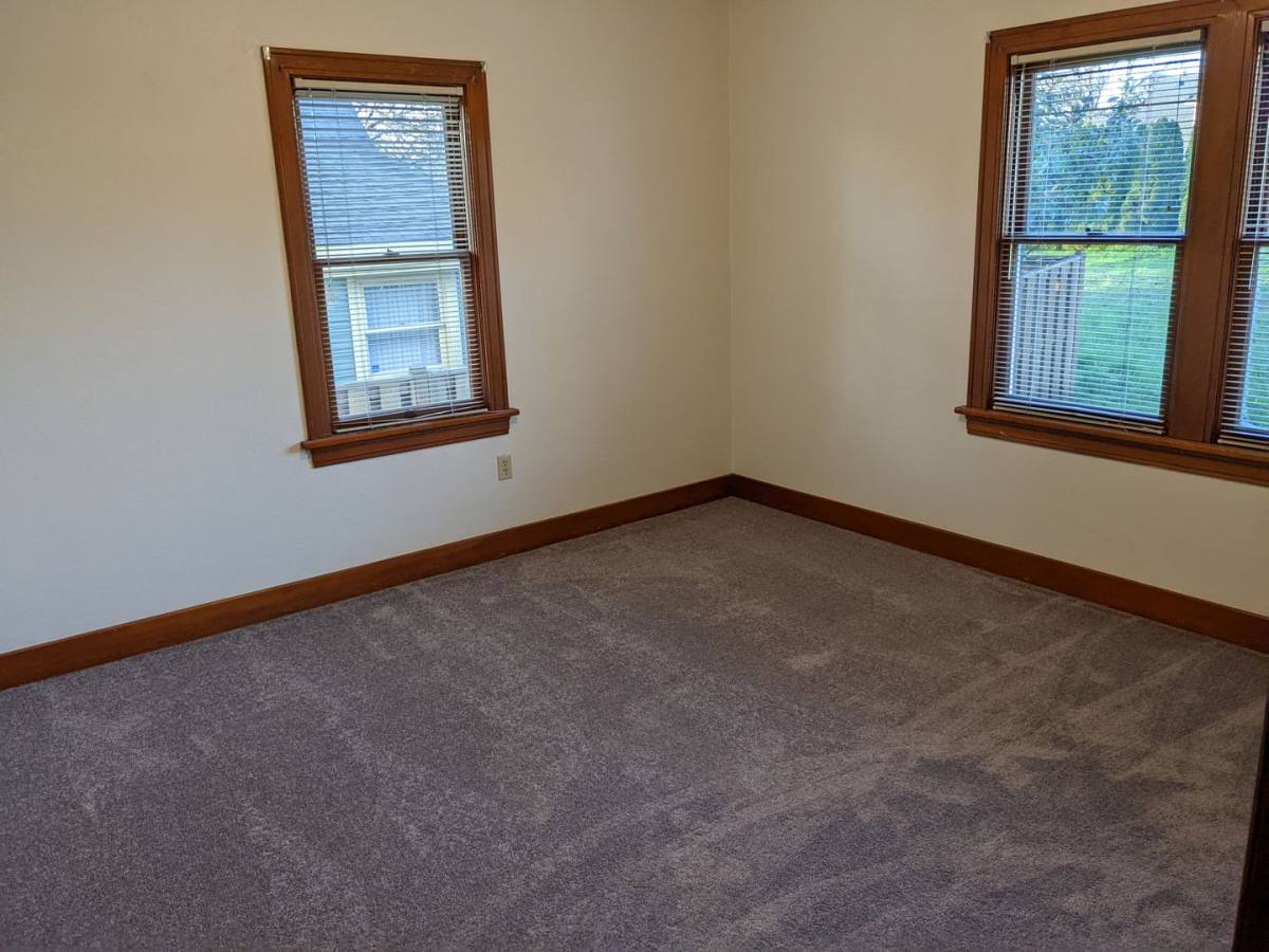 House for rent at 124 E 28th St, Vancouver, WA 98663
