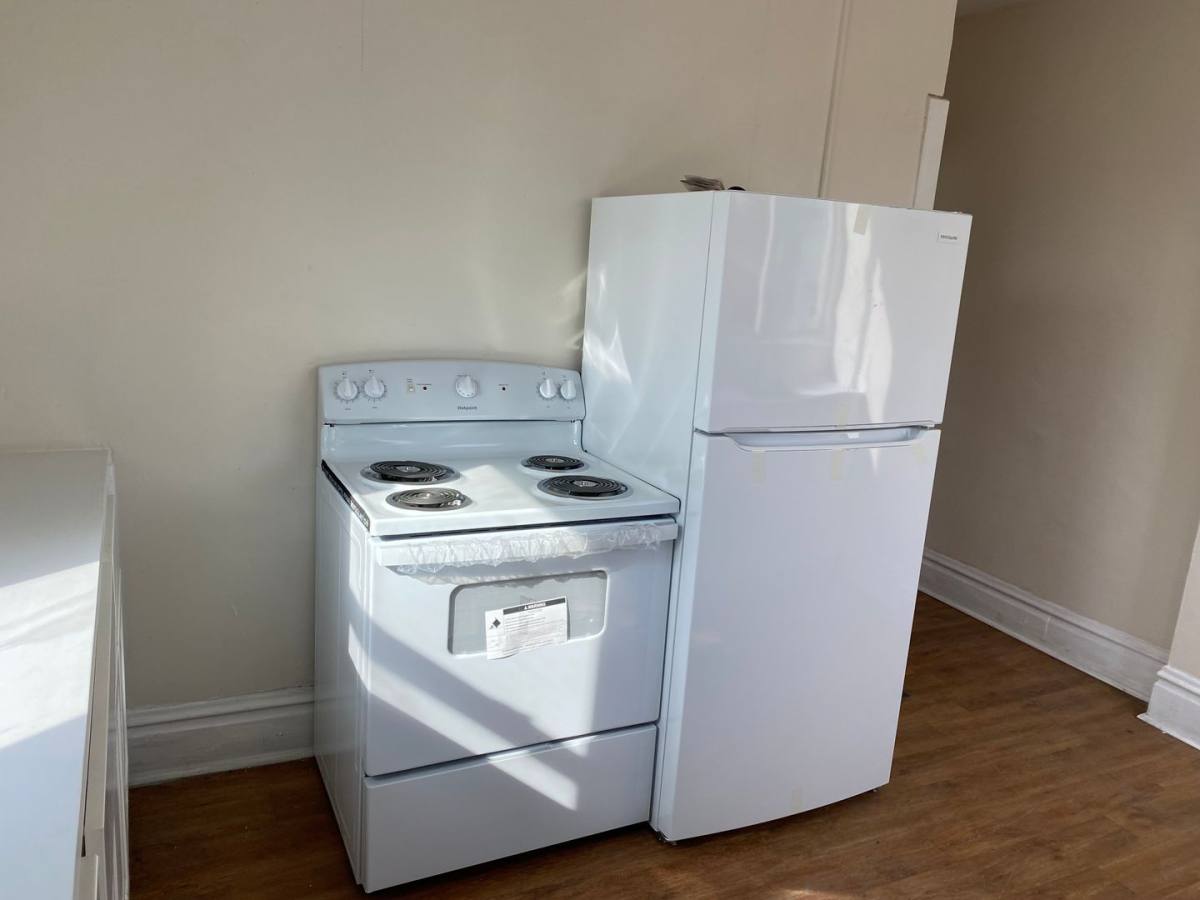Apartment for rent at 1906-1908 Cleveland Ave, Columbus, OH 43211