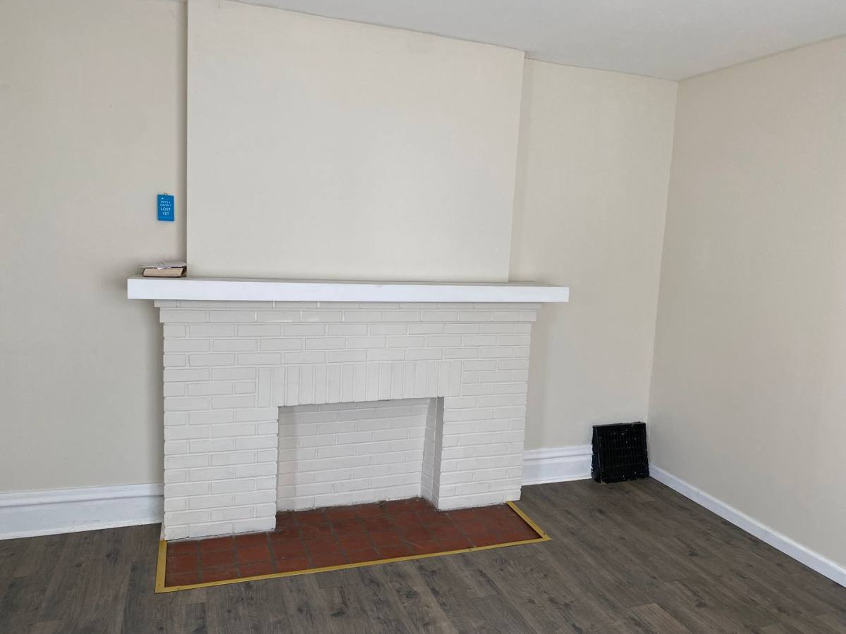Apartment for rent at 1906-1908 Cleveland Ave, Columbus, OH 43211