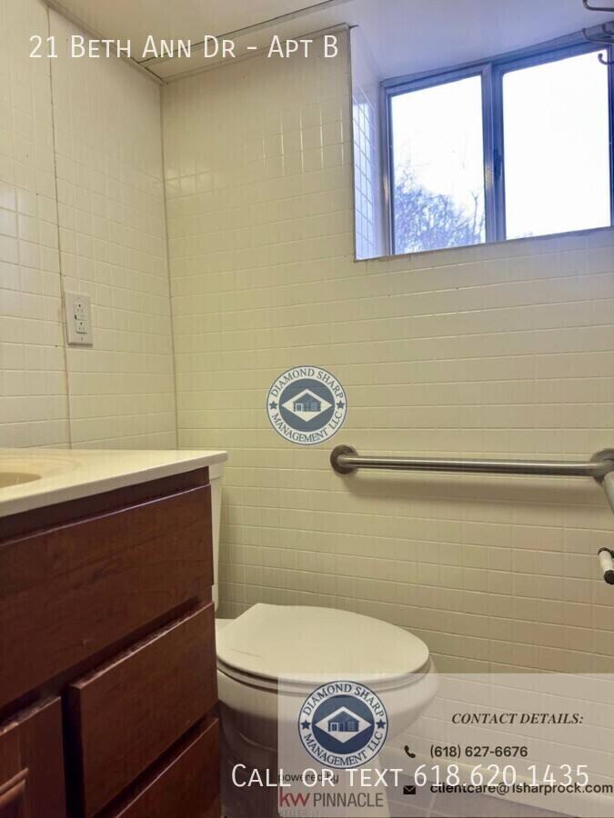 Apartment for rent at 21 Beth Ann Dr #B, Belleville, IL 62221