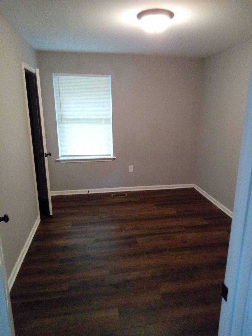House for rent at 3338 Barfield Dr, Charlotte, NC 28217