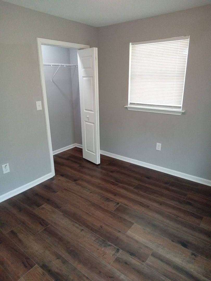 House for rent at 3338 Barfield Dr, Charlotte, NC 28217