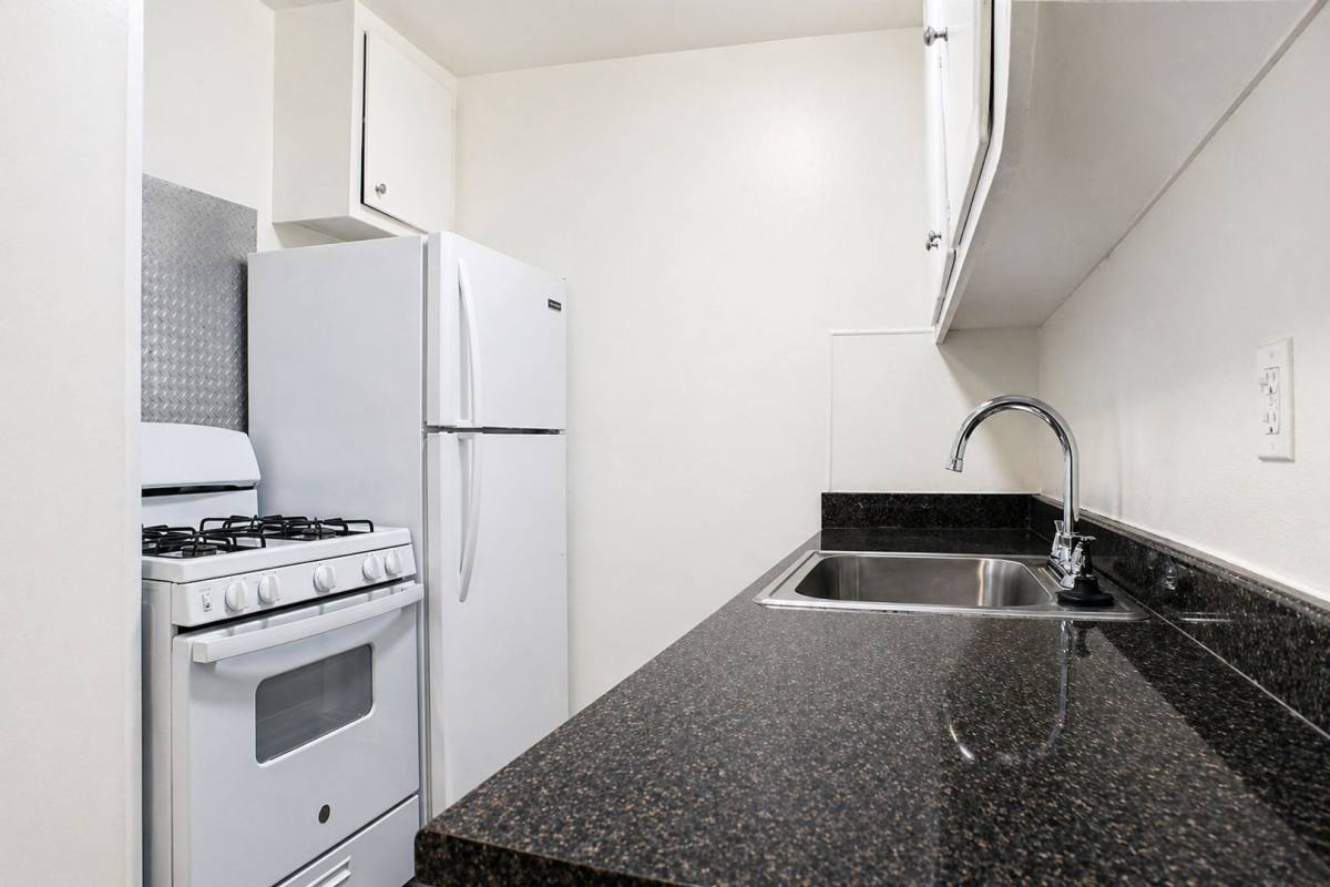 Apartment for rent at 13838 Victory Blvd, Van Nuys, CA 91401