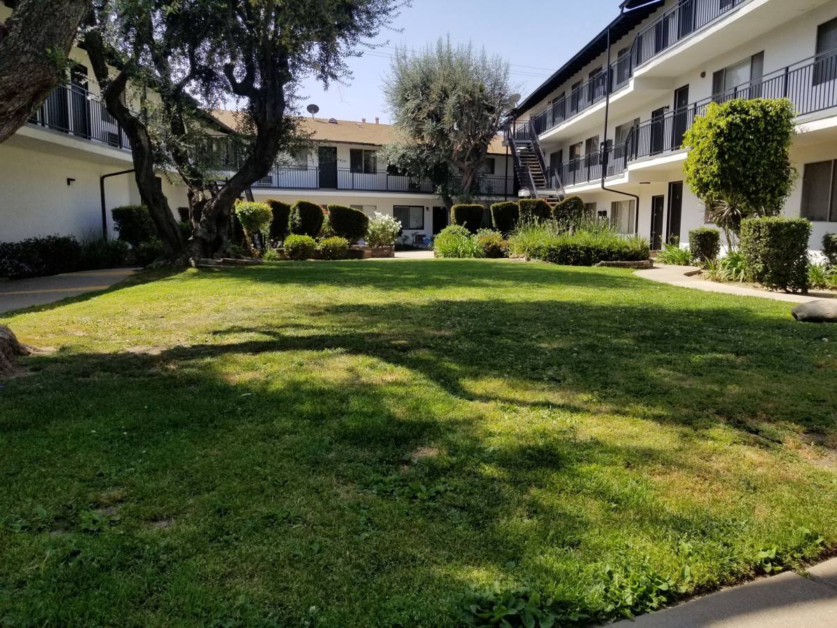 Apartment for rent at 1201 W Mission Rd, Alhambra, CA 91803