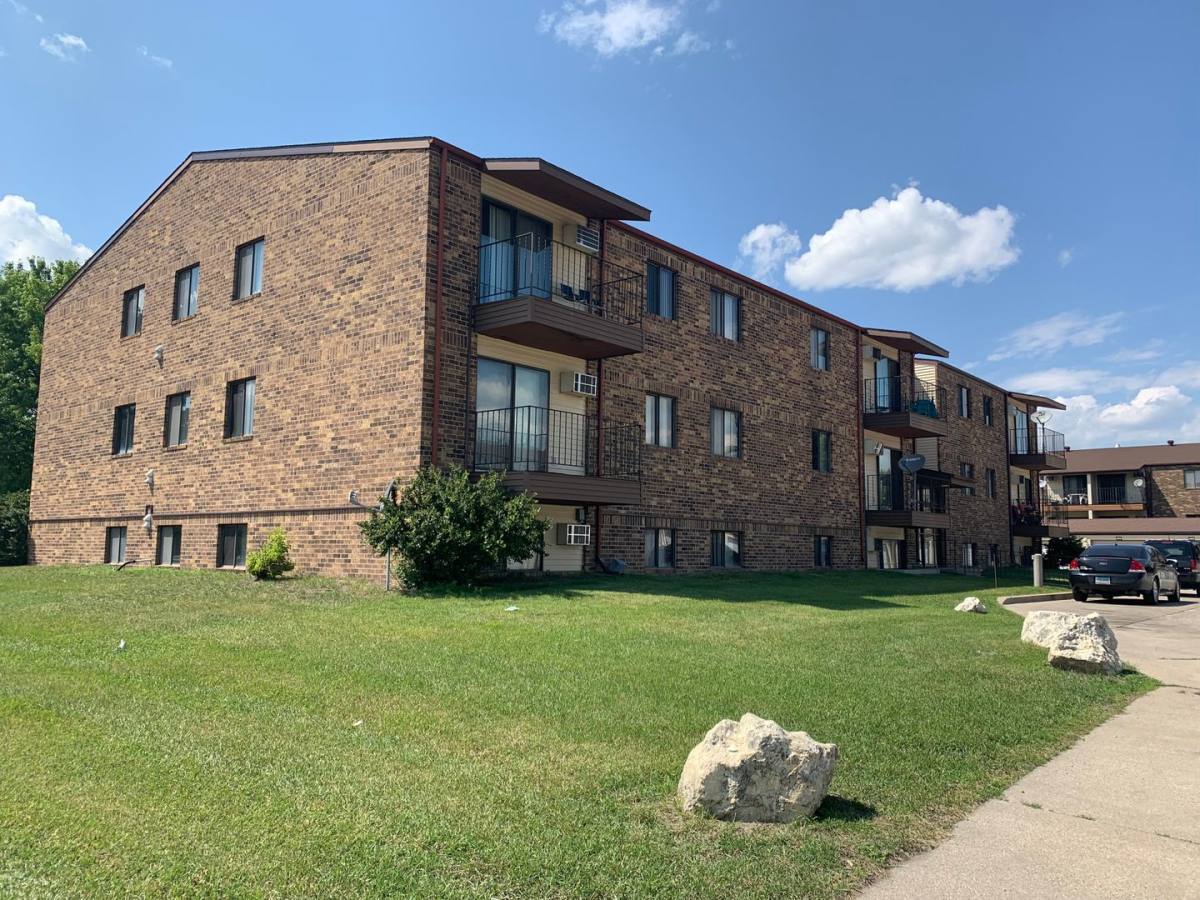 Apartment for rent at 2660 15th St S, Fargo, ND 58103