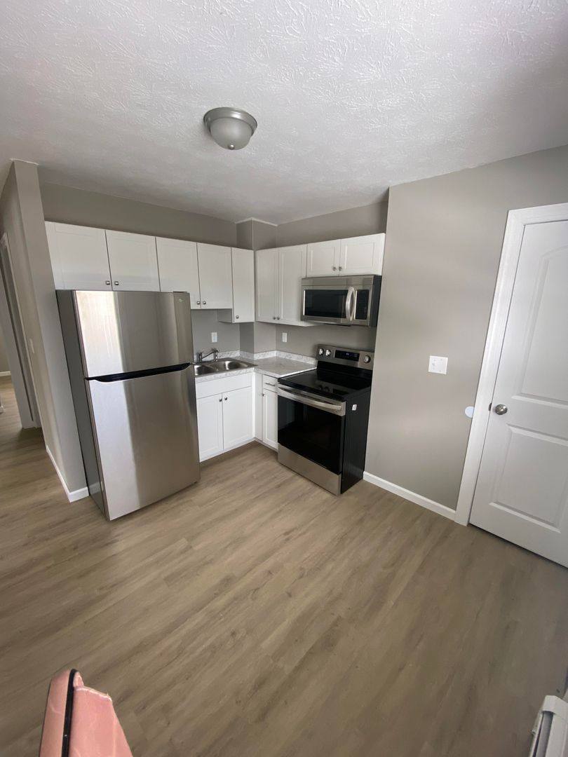 Apartment for rent at 4 Ashland Ave, Elmira, NY 14903
