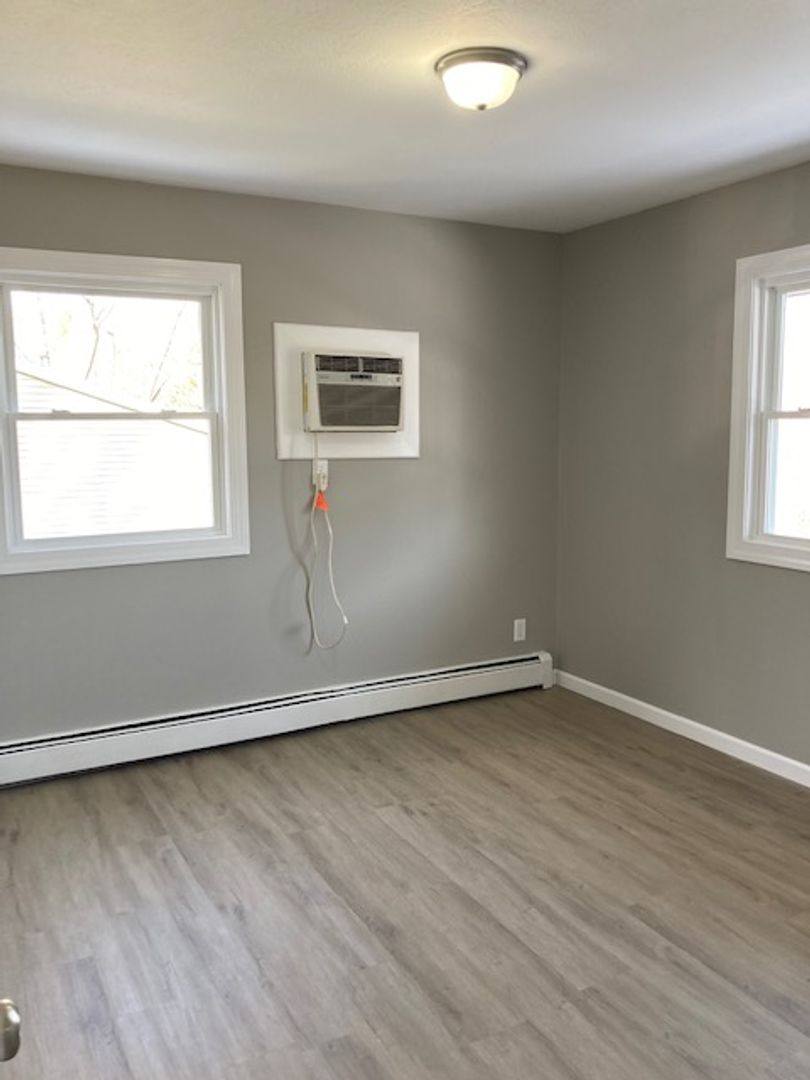 Apartment for rent at 4 Ashland Ave, Elmira, NY 14903