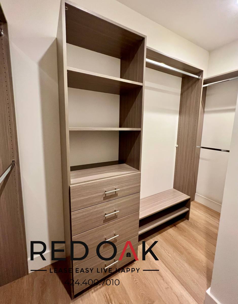 Condo for rent at 1001 N Fairfax Ave #PH3, Los Angeles, CA 90046