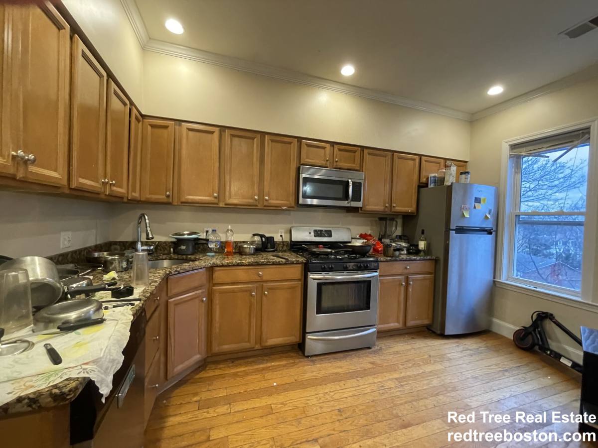 Apartment for rent at 30 Circuit St #3, Roxbury, MA 02119