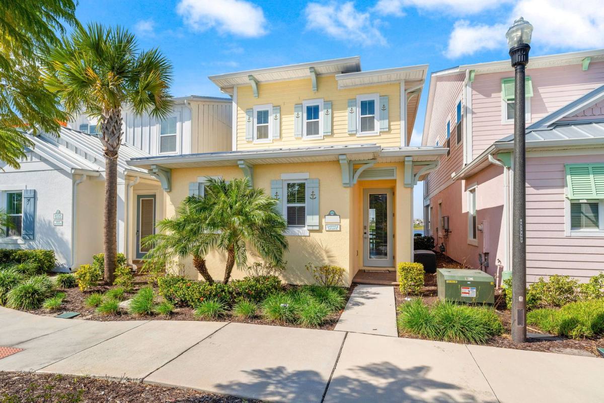 House for rent at 8121 Surf St, Kissimmee, FL 34747
