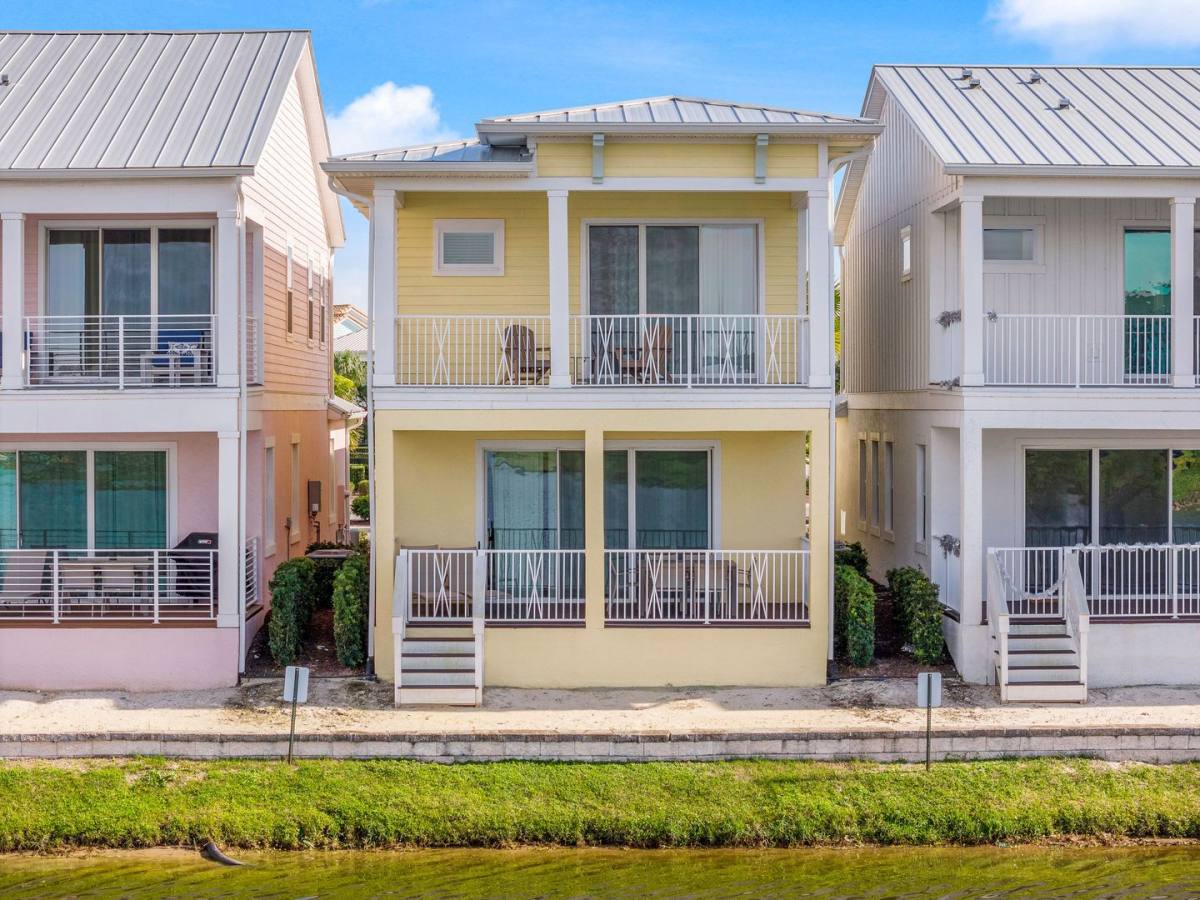 House for rent at 8121 Surf St, Kissimmee, FL 34747