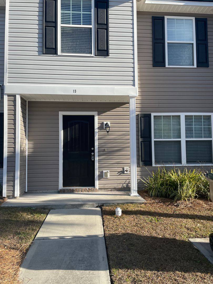 Townhouse for rent at 12 St Augustine Way, Port Wentworth, GA 31407