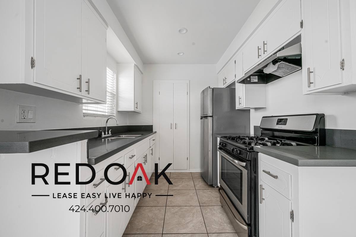 Condo for rent at 1439 Point View St #3, Los Angeles, CA 90035