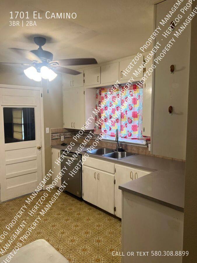 House for rent at 1701 El Camino, Ponca City, OK 74604