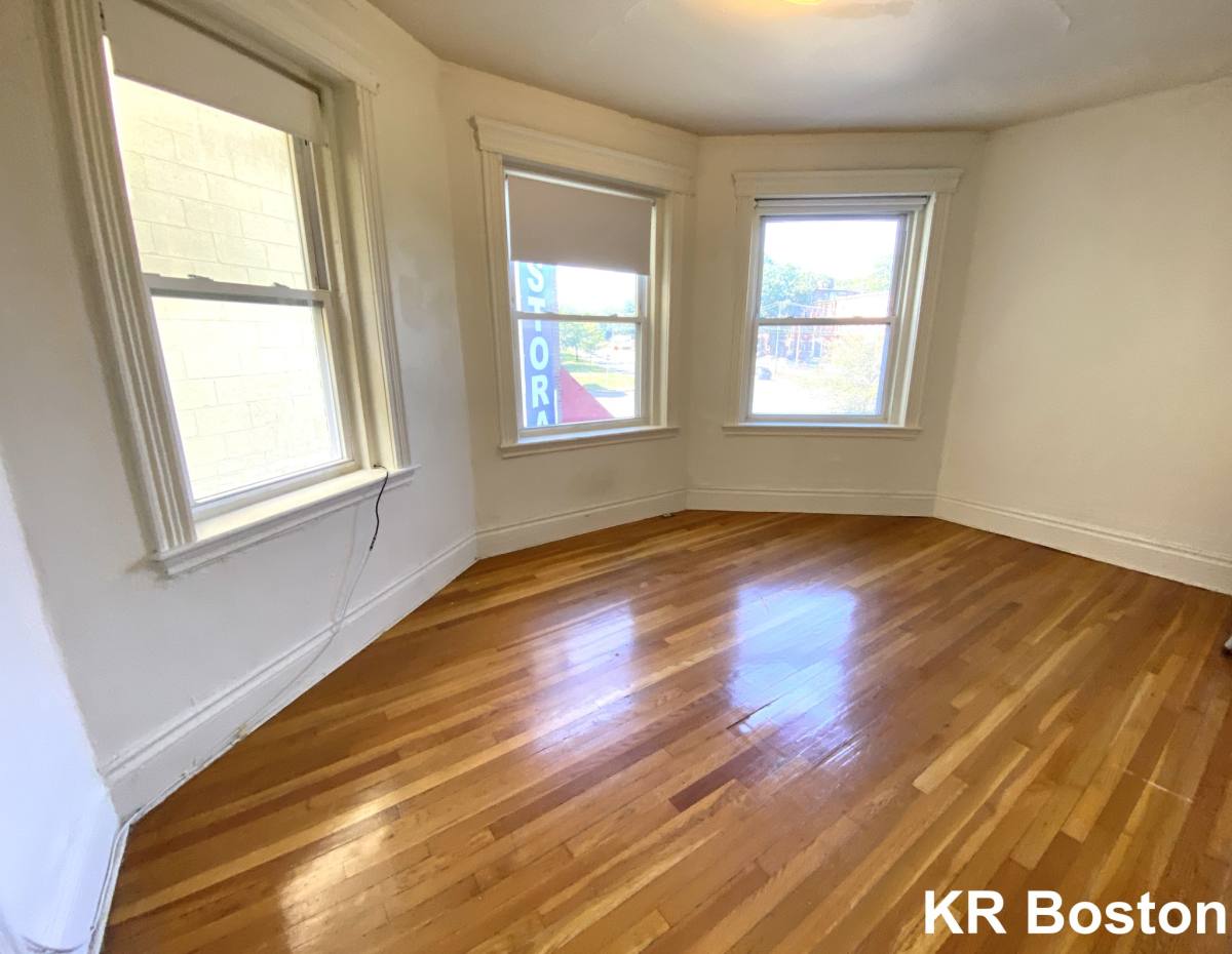 Apartment for rent at 1350 Commave #8, Allston, MA 02134