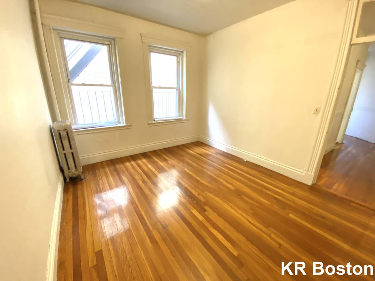 Apartment for rent at 1350 Commave #8, Allston, MA 02134