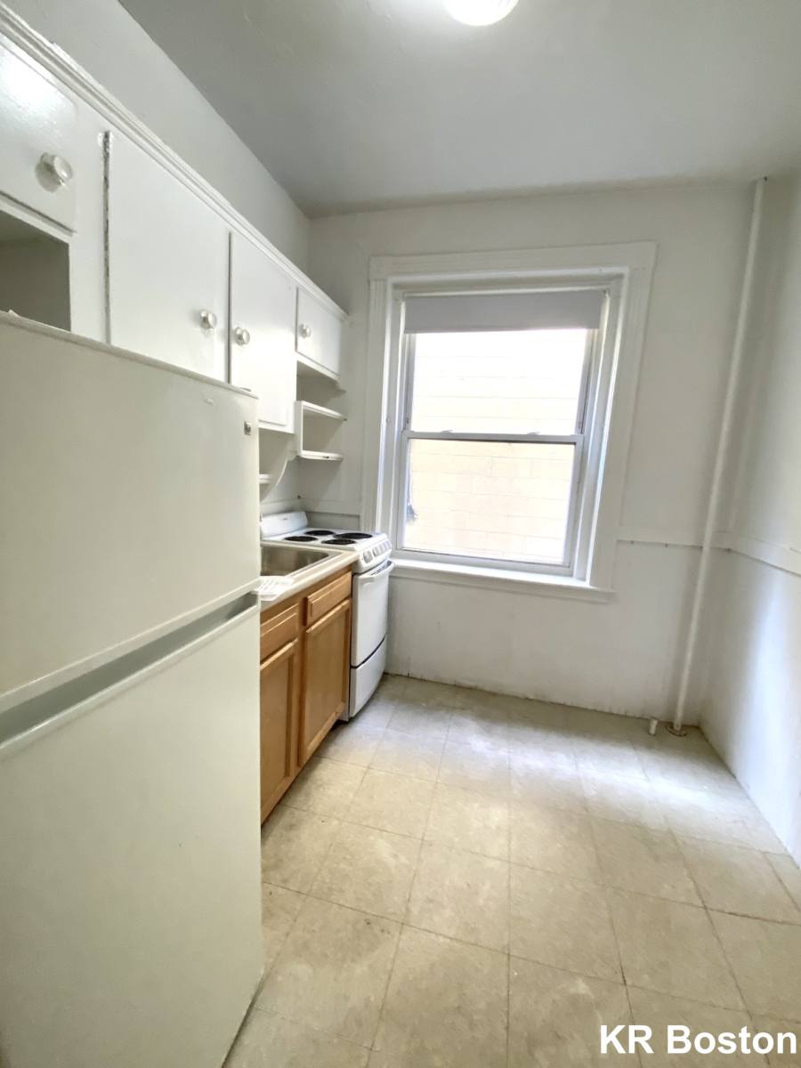 Apartment for rent at 1350 Commave #8, Allston, MA 02134