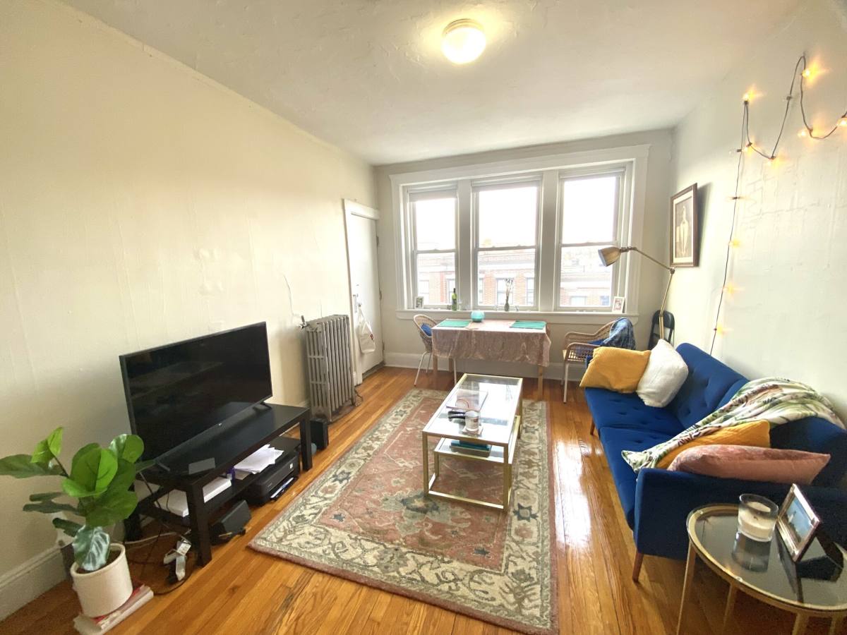 Apartment for rent at 127 Sutherland Rd #L, Brighton, MA 02135
