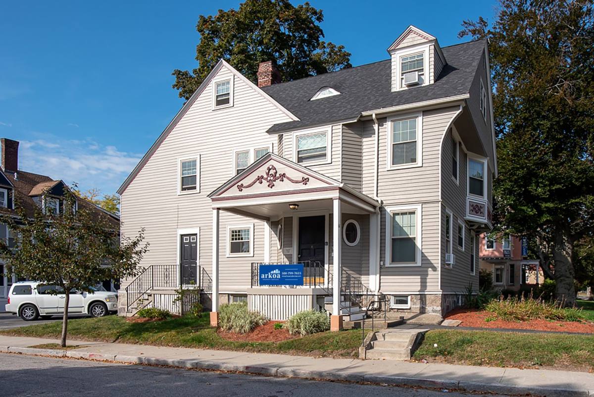 Apartment for rent at 61 Cedar St, Worcester, MA 01609