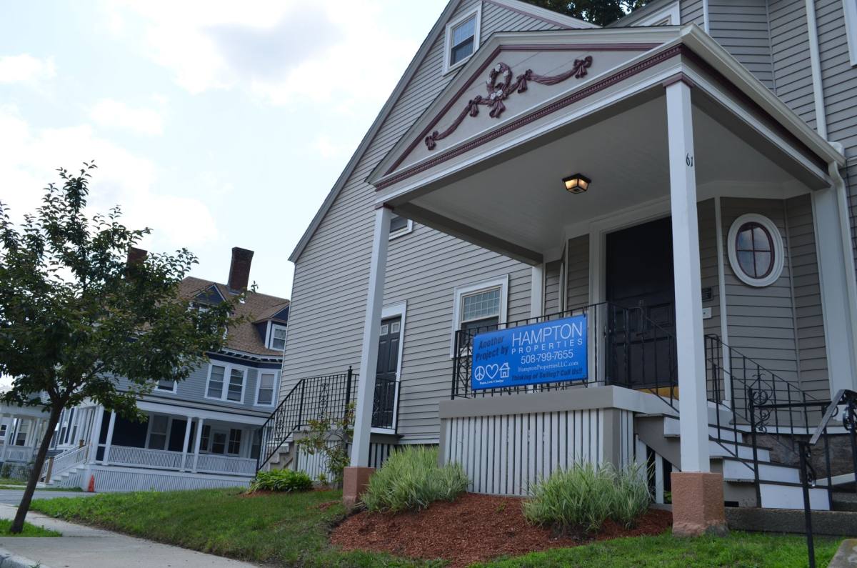 Apartment for rent at 61 Cedar St, Worcester, MA 01609