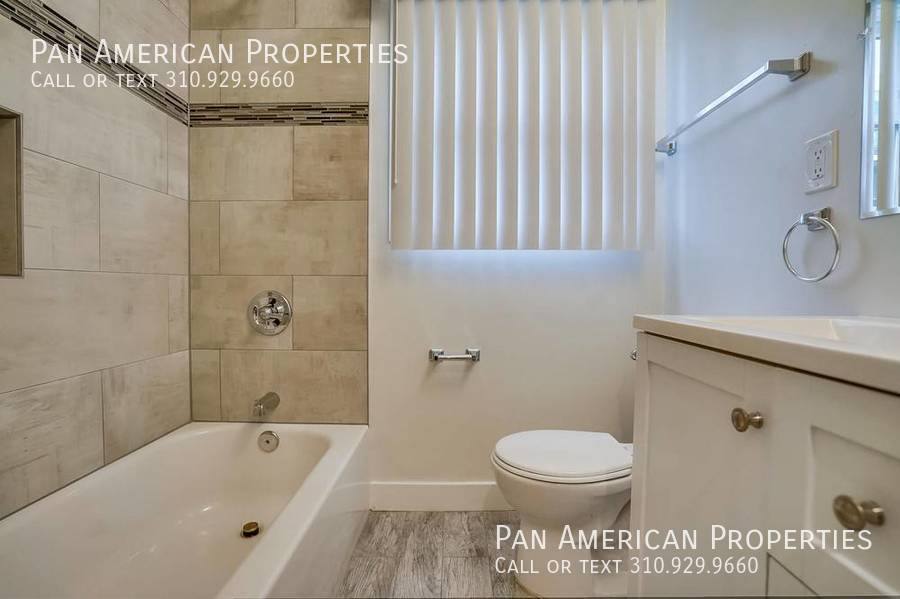 Apartment for rent at 455 W 4th St, Long Beach, CA 90802