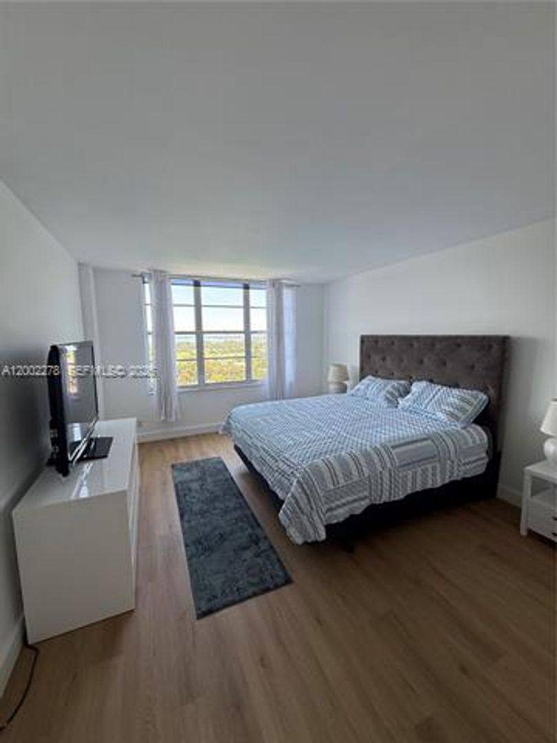 Apartment for rent at 5700 Collins Ave, Miami Beach, FL 33140