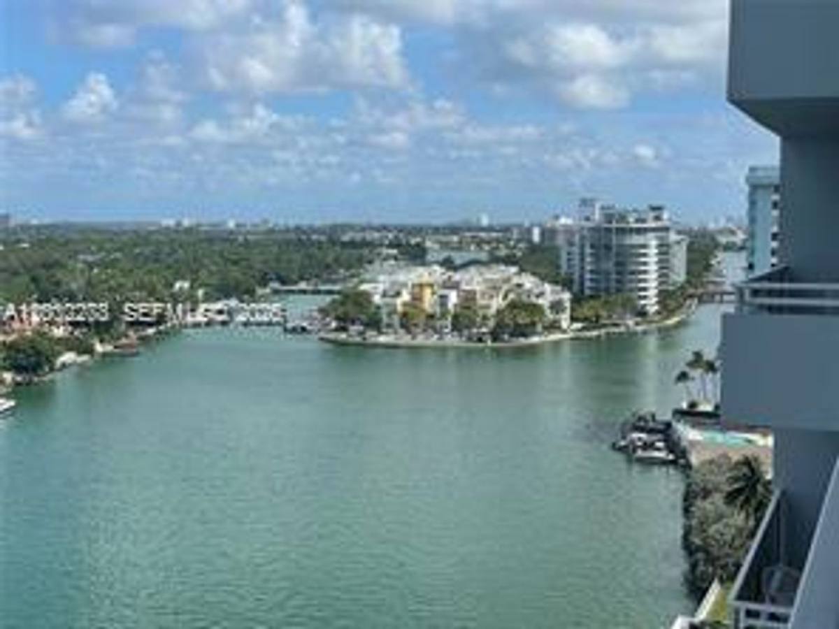 Apartment for rent at 5700 Collins Ave, Miami Beach, FL 33140