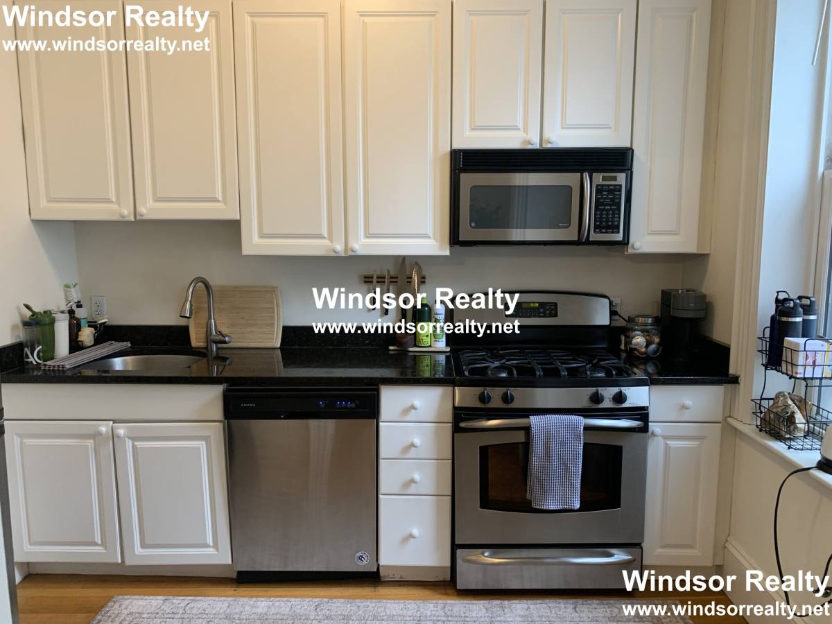 Apartment for rent at 29 Bowdoin St #3, Boston, MA 02114