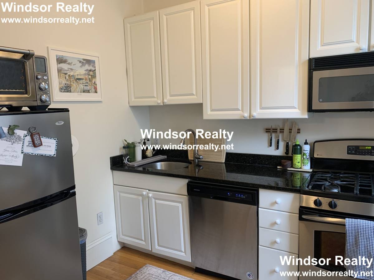 Apartment for rent at 29 Bowdoin St #3, Boston, MA 02114