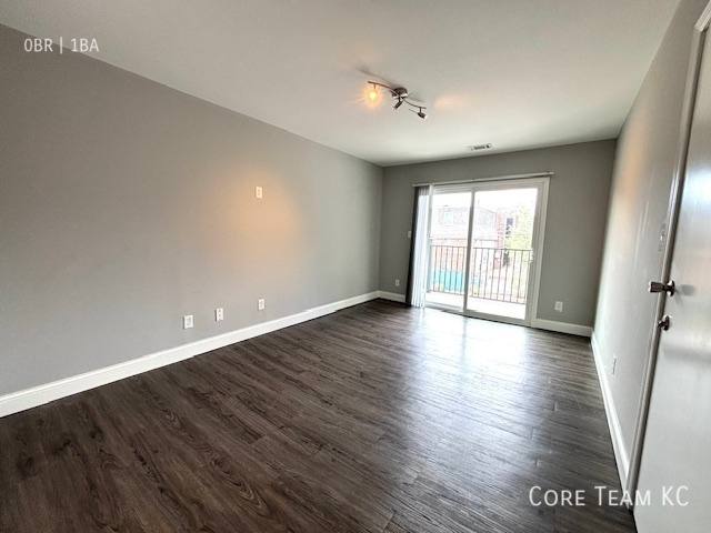 Apartment for rent at 100 W 38th St #102-7, Kansas City, MO 64111