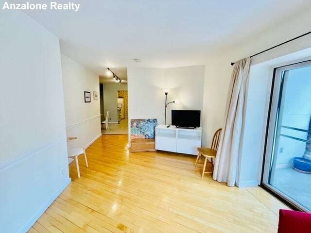Apartment for rent at 19 Wiget St #202, Boston, MA 02113