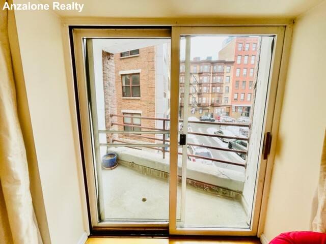 Apartment for rent at 19 Wiget St #202, Boston, MA 02113