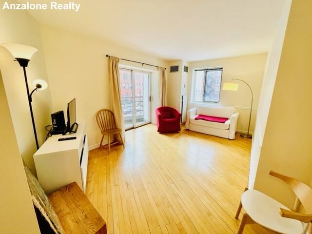 Apartment for rent at 19 Wiget St #202, Boston, MA 02113