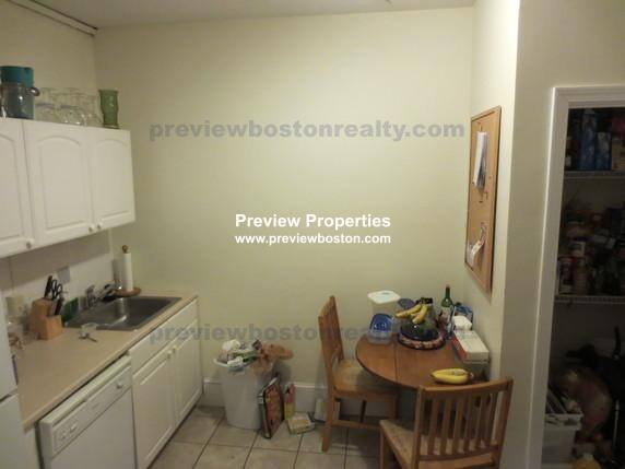 Apartment for rent at 74 Egmont St #2, Brookline, MA 02445
