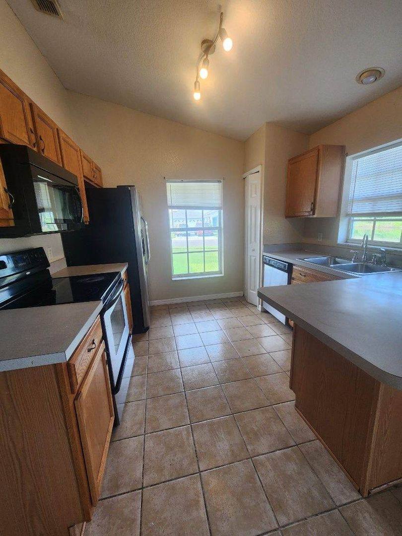 House for rent at 161 Eagle Point Blvd, Auburndale, FL 33823