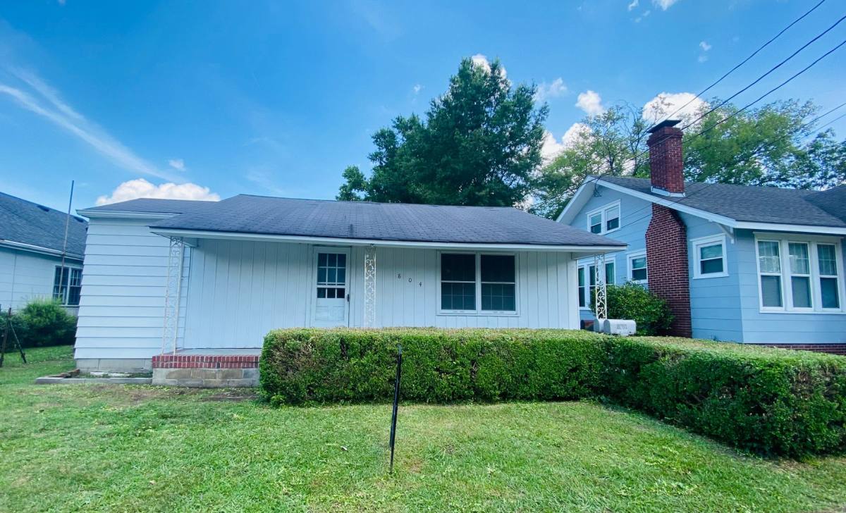 House for rent at 804 Maple St, Elizabeth City, NC 27909