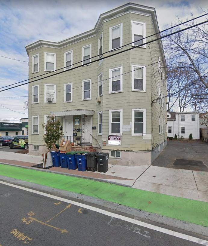 Apartment for rent at 257 Beacon #1, Somerville, MA 02143