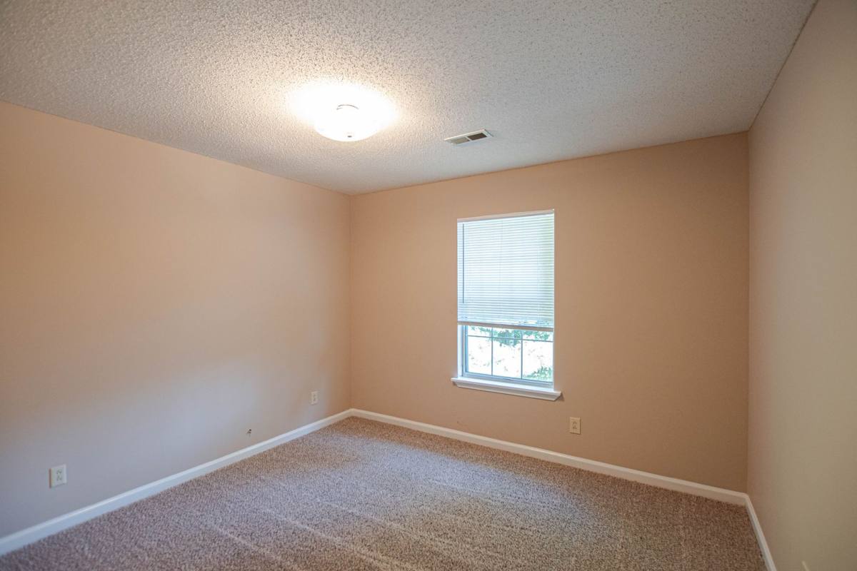 Apartment for rent at 701 Peacher's Dr, Clarksville, TN 37042