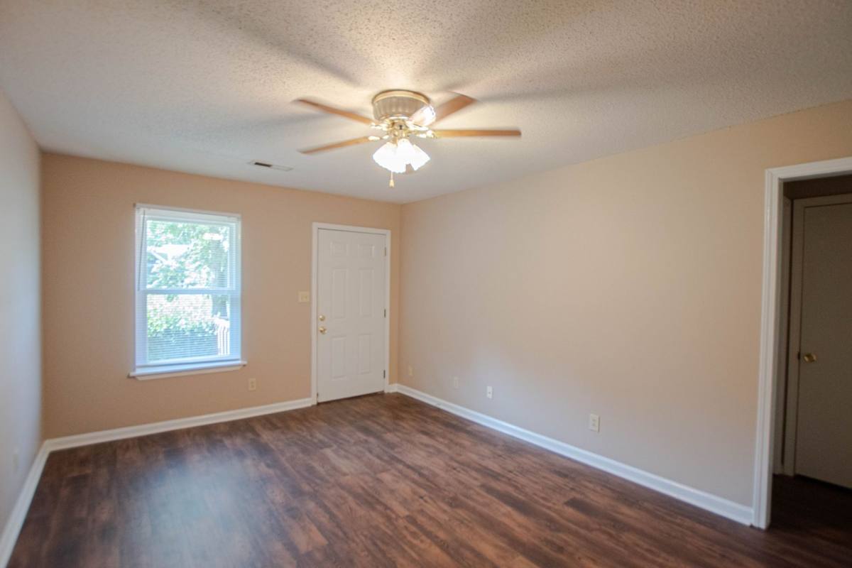 Apartment for rent at 701 Peacher's Dr, Clarksville, TN 37042