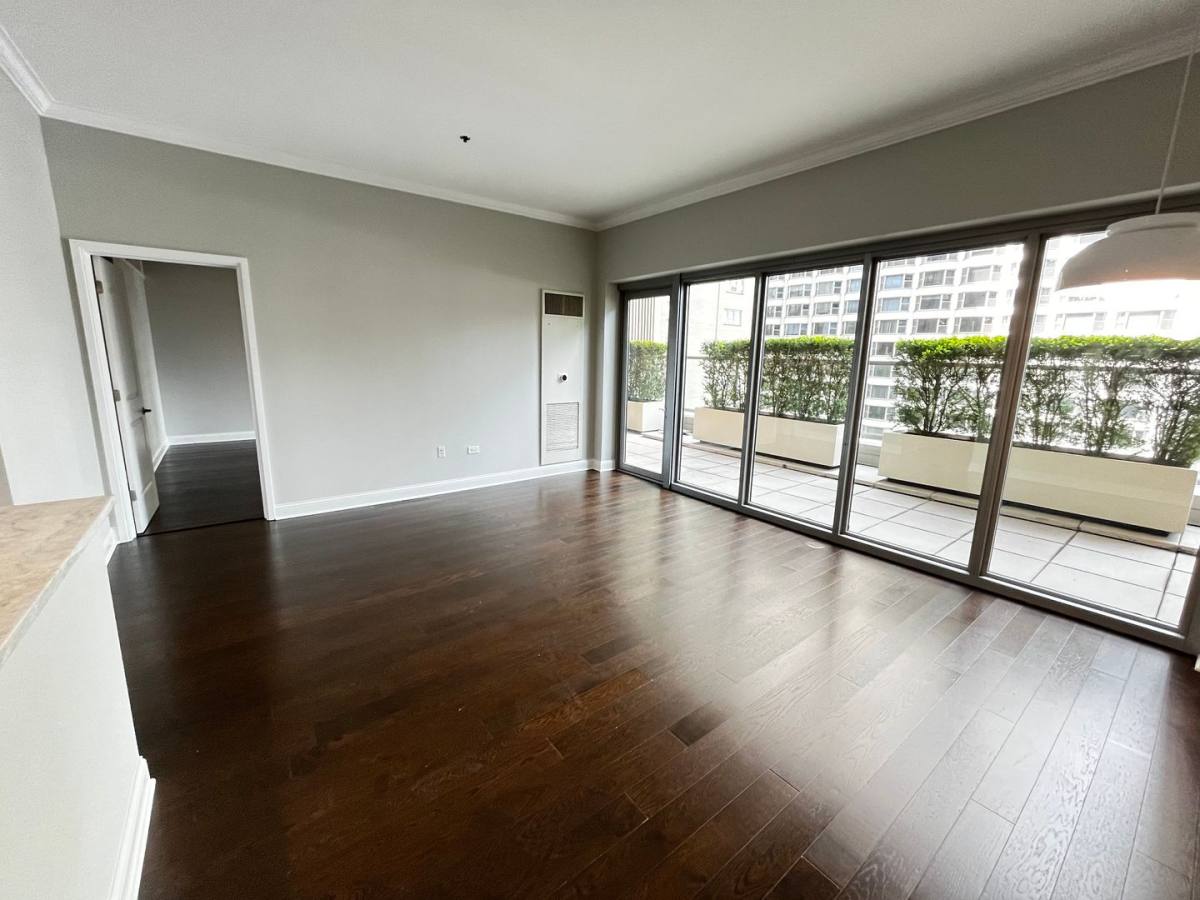 Apartment for rent at 160 E Illinois St, Chicago, IL 60611