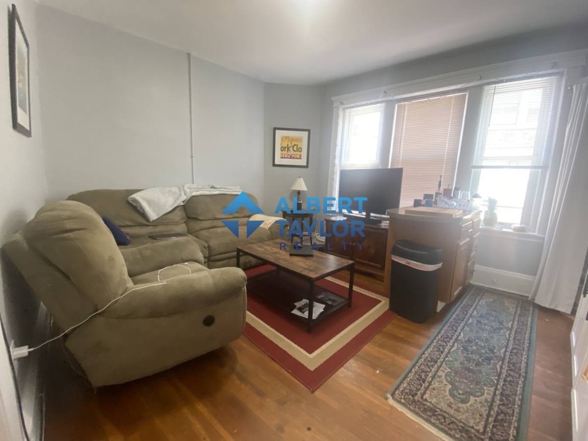 Apartment for rent at 881 Huntington Ave #7, Boston, MA 02115